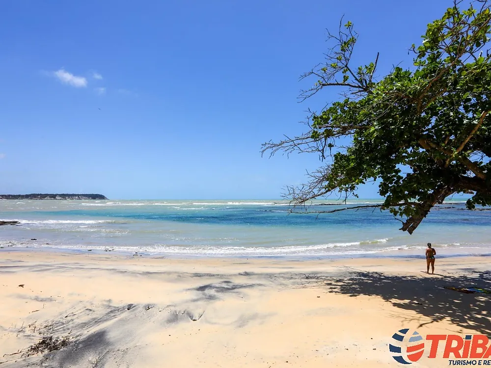 Caraíva com travessia de canoa